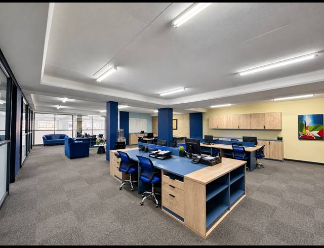 3,355M² BUSINESS CENTRE FOR SALE IN LAUDIUM